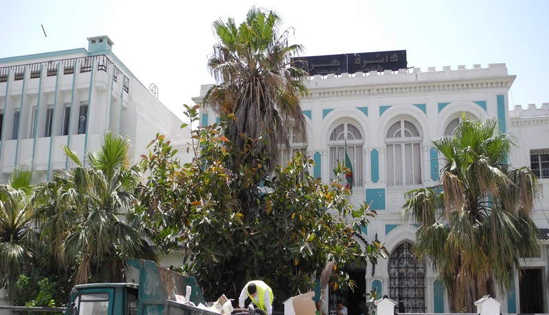 مجهولون يسطون على حواسيب من مقر دائرة وهران
