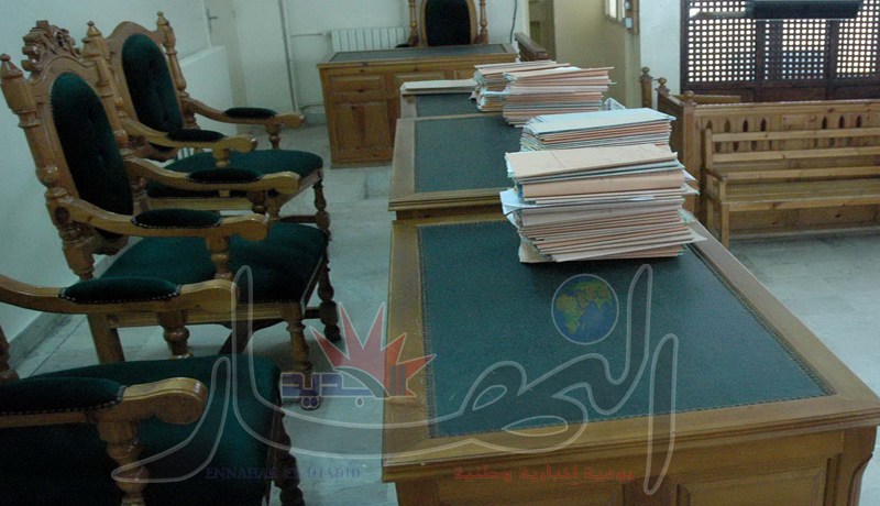 الفرنسيون أكبر‮ ''‬النّصّابين‮'' ‬على الجزائر
