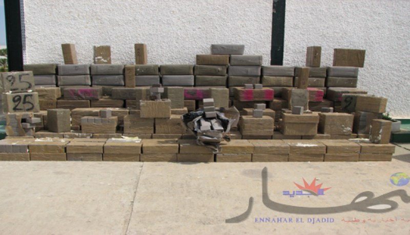 تفكيك شبكة دولية لتهريب المخدرات وحجز طنين من الـ''كيف'' بميناء العاصمة