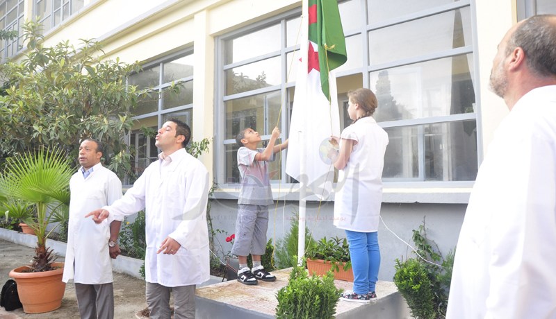 إلزام التلاميذ بأداء‮ ''‬قسما‮'' ‬قبل وبعد الدروس‮!‬