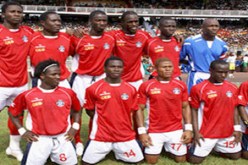 وزير الشباب والرياضة الغامبي يقدّم ضمانات لرئيسه المخلوع ويعده بانتخابات في غضون شهر ونصف