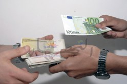 سعر صرف الأورو يرتفع إلى 148 ألف دينار في السوق السوداء