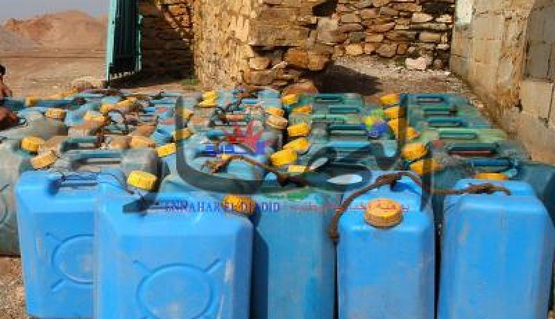 حجز 5800 لتر من المازوت وأكثر من 10 أطنان مواد غذائية ببرج باجي مختار