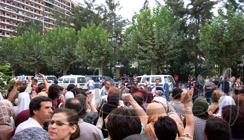 ‬ الفصل في‮ ‬إضراب الإتحاد الوطني‮ ‬لعمال التربية والتكوين‮ ‬يوم الأحد