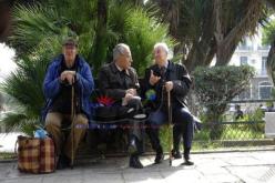 صرف معـاشات المتقاعدين في البنوك