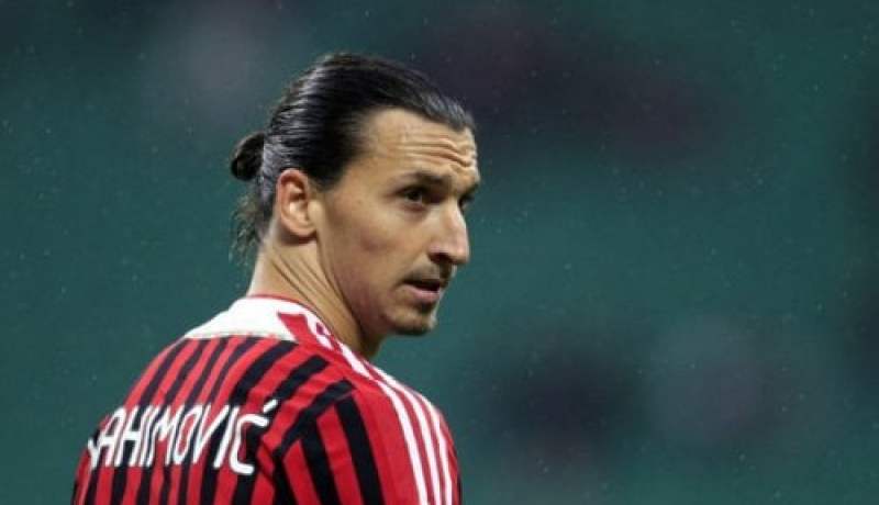 تواصل مفاوضات إبراهيموفيتش مع باريس سان جيرمان