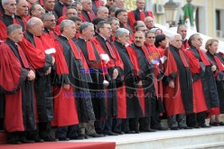 القـضاة‮ ‬يـُطالبون بالحـماية وتـوفير‮ ‬أحـياء سـكنية مـؤمّنة‮ ‬