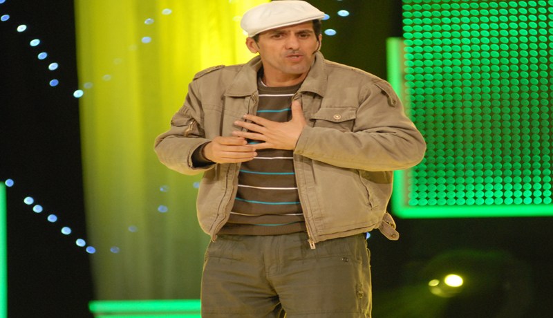كمال بوعكاز‮ ‬يقع ضحية ضابط مزيّف بالأمن‭ ‬أوهمه بالحصول على مسكن‮ ‬