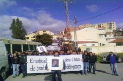 مسيرة شعبية وإضراب عام ضدّ‮ ‬الإرهاب احتجاجا على اختطاف شاب في‮ ‬بني‮ ‬دوالة بتيزي‮ ‬وزو‮ ‬