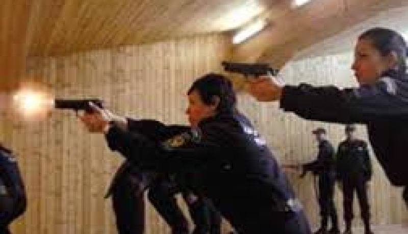 ‮''‬الخدمة الوطنية للنساء‮.. ‬وعهـدة رابعة لبوتفليقة‮''‬