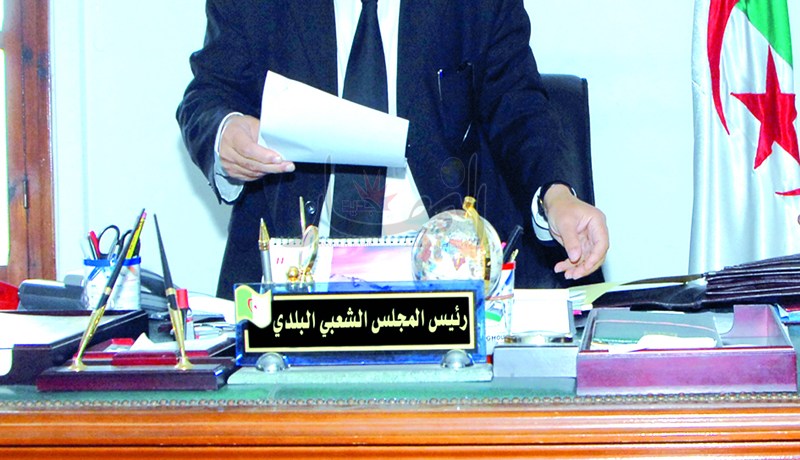 الأفلان يرأس 518 بلديـة فقط!