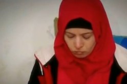 بالفيديو فتاة  جزائرية  تتقيئ شفرات حلاقة