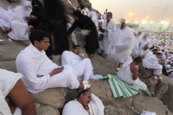 لا حج ولا عمرة لمن لم يخضع للتطعيم