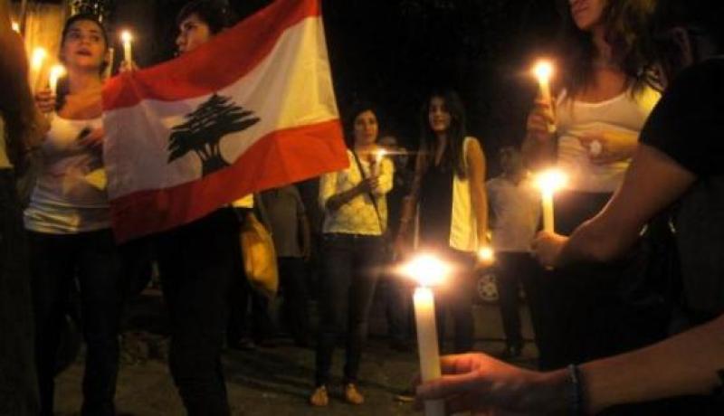 قطع طرق واحتجاجات وتوتر في لبنان ردا على مقتل وسام الحسن