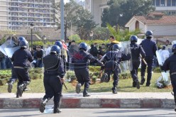 إصابة 9 ‬شرطيين في‮ ‬مواجهات مع منحرفين لتفكيك عصابة‮ ''‬كونغا‮'' ‬في‮ ‬حجوط‮ ‬