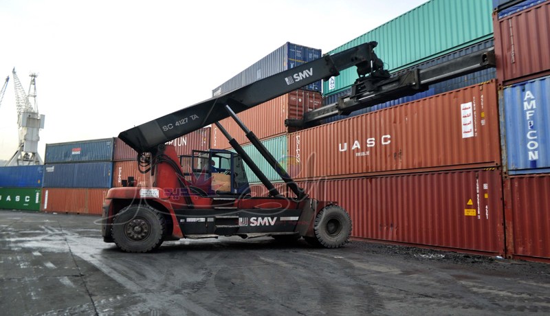 التحقيق مع 2000 ‬مستورد ورجل أعمال هرّبوا الملايير نحو إسبانيا وفرنسا