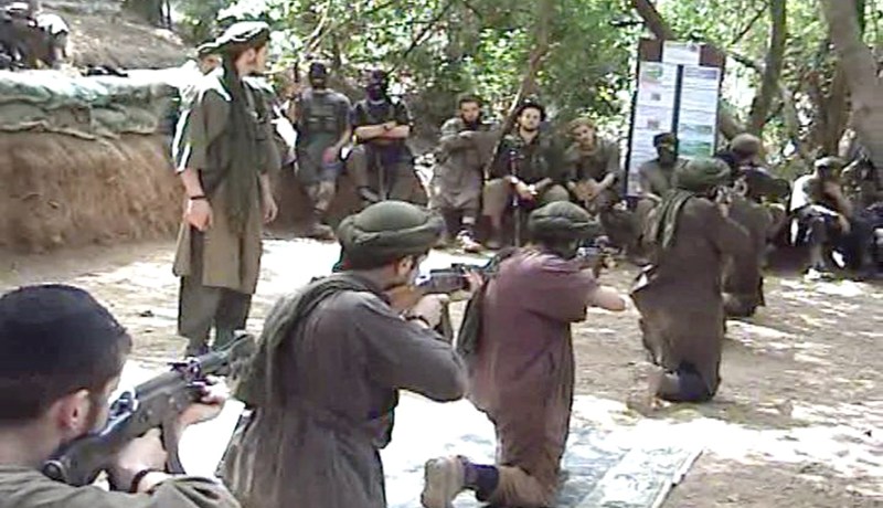 الإرهابيان “ولد حماها” و”الحسيني” ينصبان نفسيهما أميران لحركة أنصار الشريعة المالية