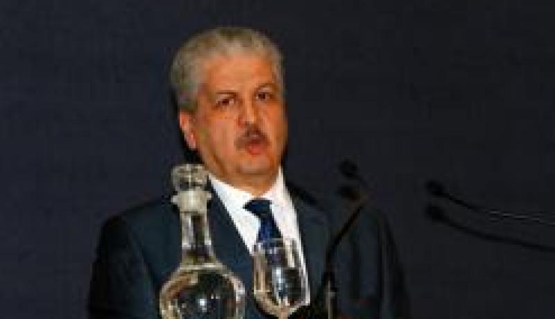 ســلال: ''أنتـم صـمٌّ بـُـكـْـمٌ.. ولا تــرون''!