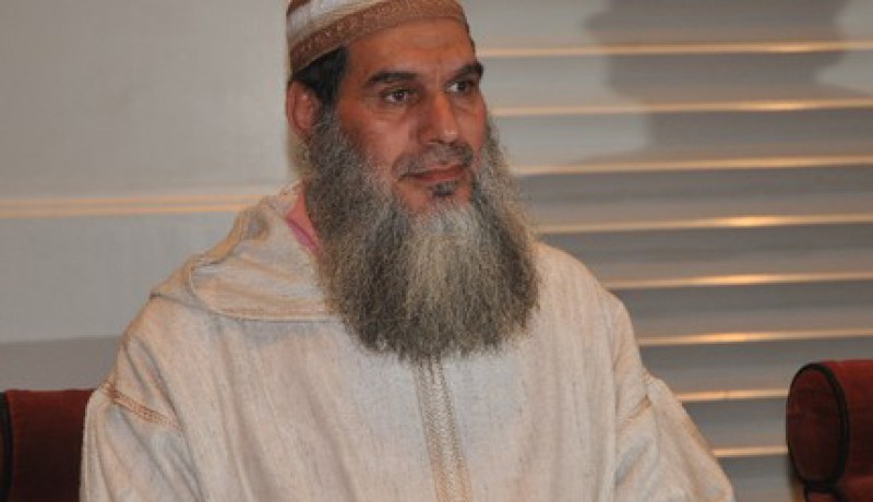 صاحب فتوى جـواز الخروج علـى الحكام العـرب باستثناء ملك المغرب‮ ‬يتطاول على بوتفليقة