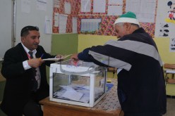 بوتفليقة‮ ‬ينهي‮ ‬حكم الحزب الواحد‮ ‬