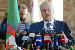 سلال: سيتم إثراء الدستور وفق ما ينبثق عن الندوة الوطنية