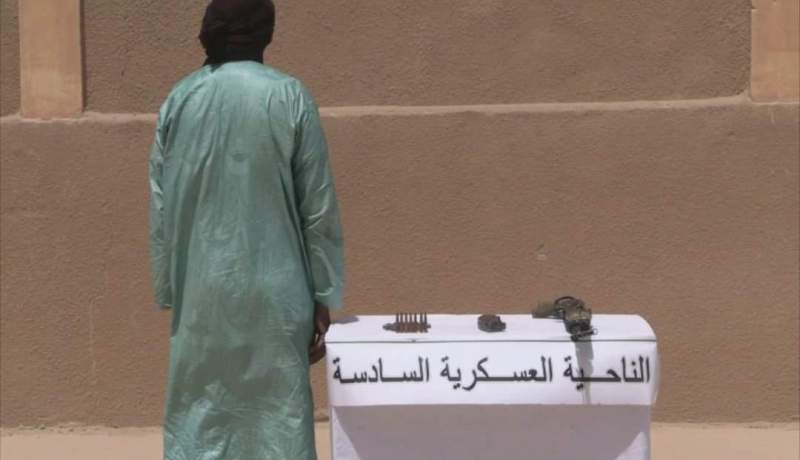 الإرهابي “هنوني أحمد” يسلم نفسه للسلطات العسكرية في برج باجي  مختار