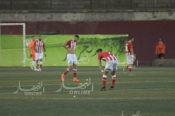 بالصور.. الشباب يواصل الإنهيار ويسقط داخل الديار