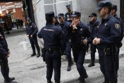 زوجة الجزائري الذي قتلته الشرطة في كتالونيا: زوجي كان لديه ميول انتحارية