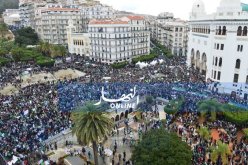 موقع بروكلين رايل الأمريكي: سلمية الحراك الجزائري دفنت آمال الحالمين بربيع آخر