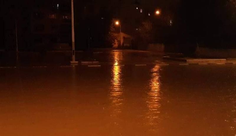 البليدة.. السيول تغلق الطرقات وتغرق المنازل دون خسائر بشرية
