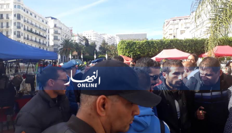 فيديو: عشرات المكفوفين يخرجون في احتجاجات بالعاصمة