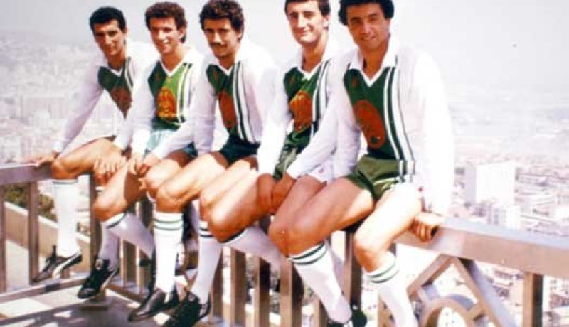بالفيديو والصور.. الجلاّد الجزائري يعود عشية زامبيا!