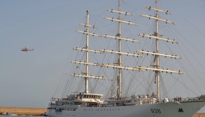 بالصور.. رسو السفينة المدرسة “الملاح” بميناء مستغانم