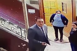 هذا ما طلبته والدة الطفلة المصرية المُتحرش بها لدى مواجهتها للجاني