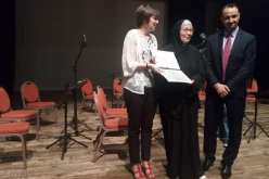 بالصور.. مرداسي تسلم بطاقة الفنان لعدد من الفنانين والمبدعين