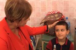 بالصور.. وزيرة التضامن تقاسم الأطفال مرضى السرطان فرحة العيد