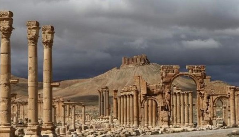 سلاح الجو الروسي يستهدف مدينة تدمر الأثرية للمرة الأولى