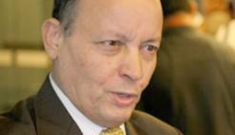 ''سنطرد وكيل سيارات ينشط داخل المحيط الأمني للمطار ''