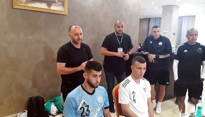 بلماضي يُهنئ المنتخب المحلي