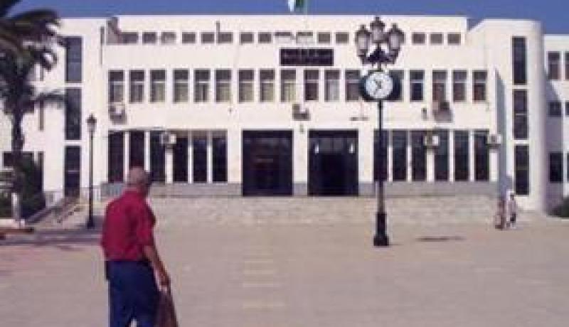 ترفض الخضوع للتحاليل الطبية بسبب صدمة في‮ ‬حادث مرور