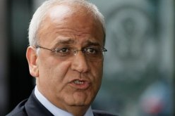 عريقات يدعو المجتمع الدولي لمحاسبة إسرائيل والكف عن معاملتها فوق القانون