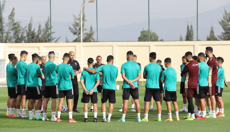 بالصور.. المنتخب المحلي يشرع في الأمور الجديّة