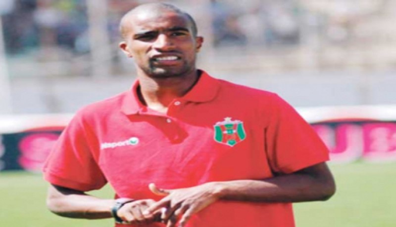 الإصابة تبعد الجزائري حاج بوقاش عن داربي الرياض