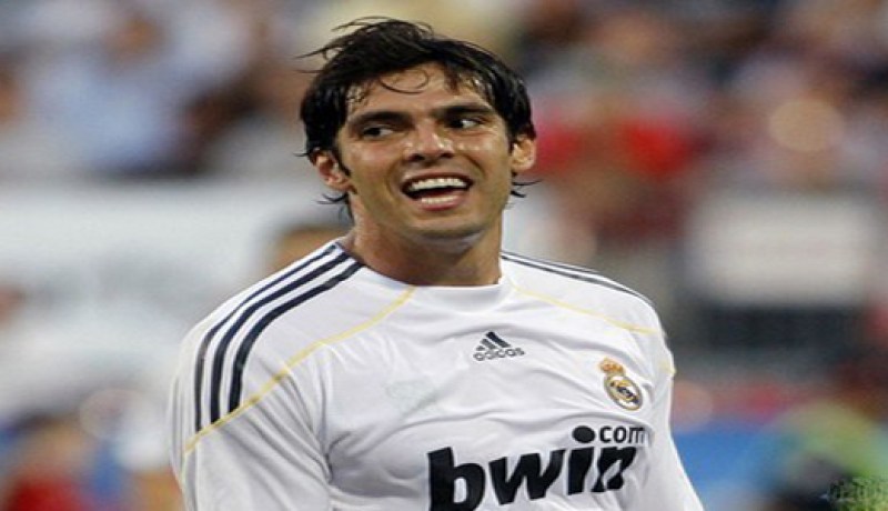 النجم البرازيلي كاكا لم يُسلِم وهو أشهر المتبرعين للكنيسة