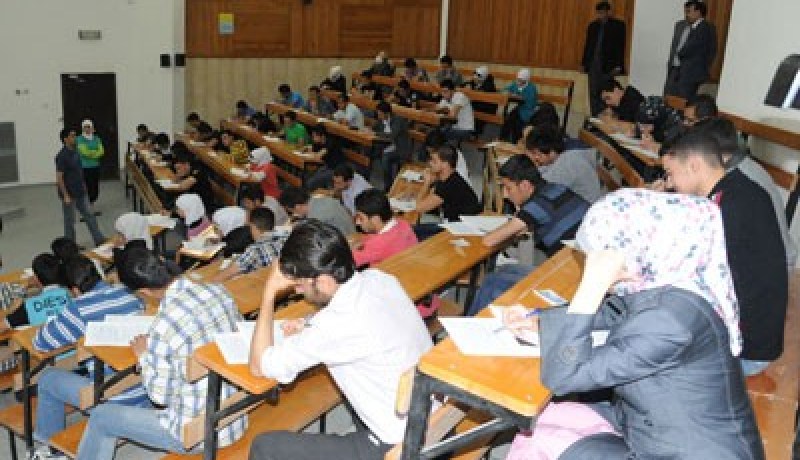 أنباء عن سقوط قذيفتي هاون قرب كلية الاداب في دمشق