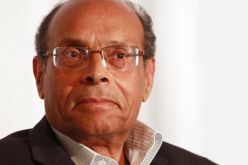 متظاهرون يرشقون المرزوقي وبن جعفر بالحجارة في سيدي بوزيد