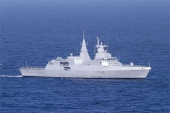 القوات البحرية الجزائرية تجري تمرينا يقضي بإنقاذ سفينة في حالة إغاثة بعرض البحر بعنابة