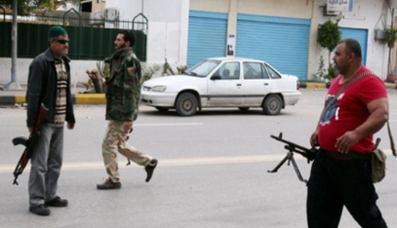 إيقاف ليبيين اثنين مسلحين على الحدود مع تونس