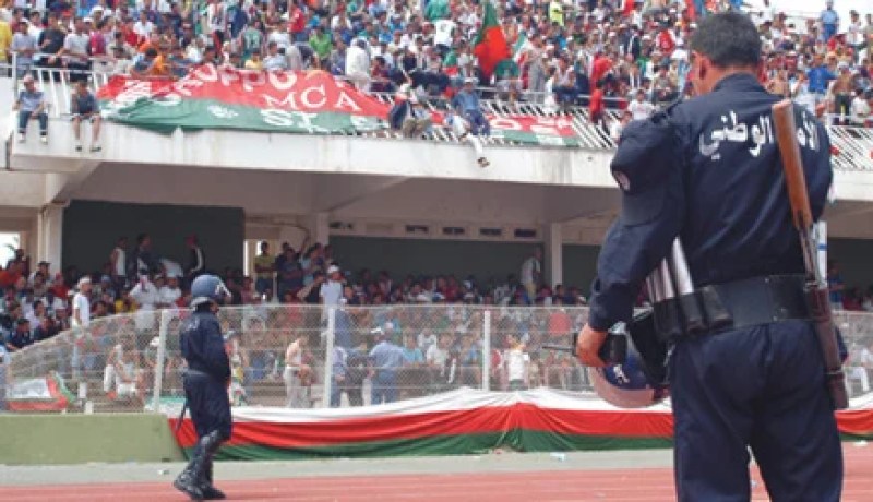 سحب الشرطة من الملاعب… “انتحار وهبال”