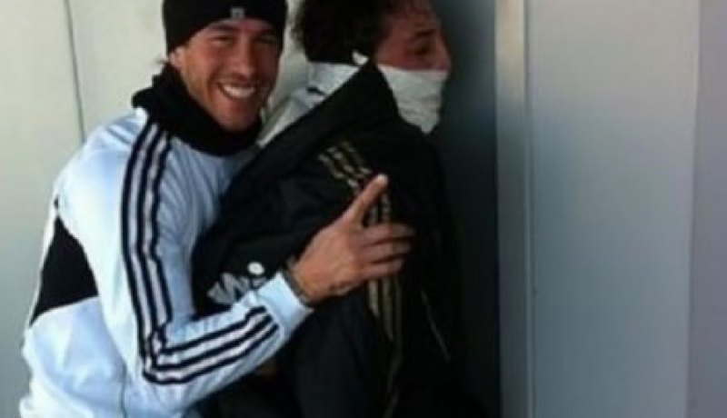 راموس يكشف أن أوزيل شخصية مسلية للغاية